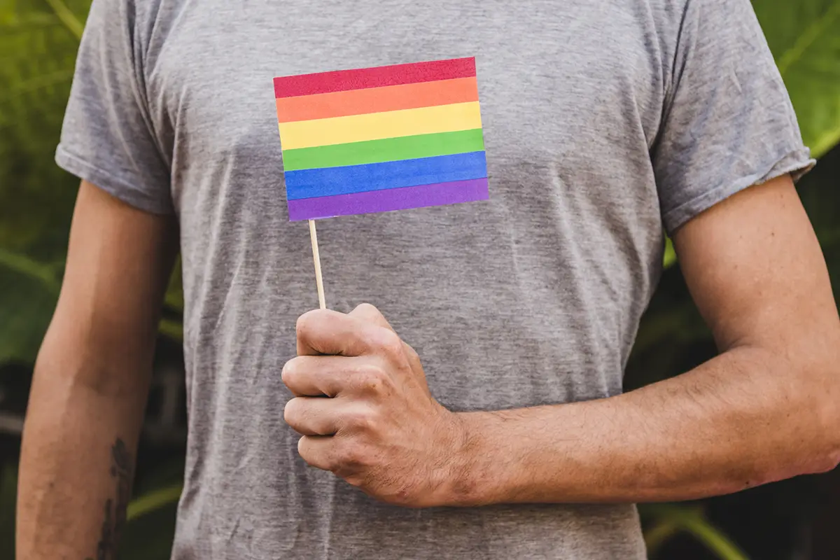 Coming out: un percorso, non un momento. Intervista con lo psicoterapeuta